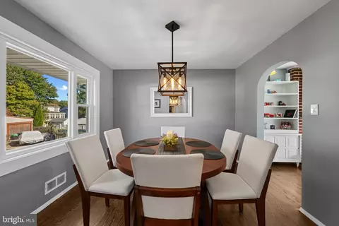 Dining - 4226 Darleigh Rd, Nottingham, MD 21236 photo 1 of 2