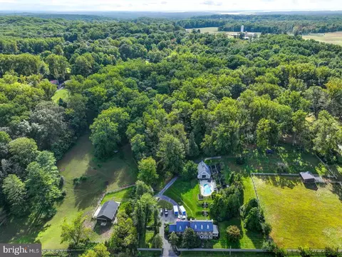 View/Area - 12801 Harford Rd, Hydes, MD 21082 photo 3 of 9