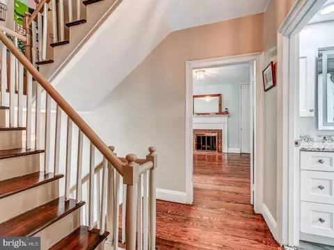 Entry Way - 12801 Harford Rd, Hydes, MD 21082 photo 2 of 4