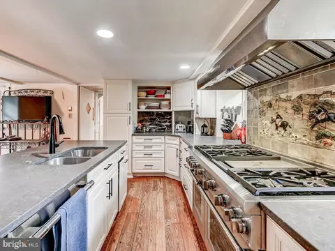 Kitchen - 12801 Harford Rd, Hydes, MD 21082 photo 5 of 6