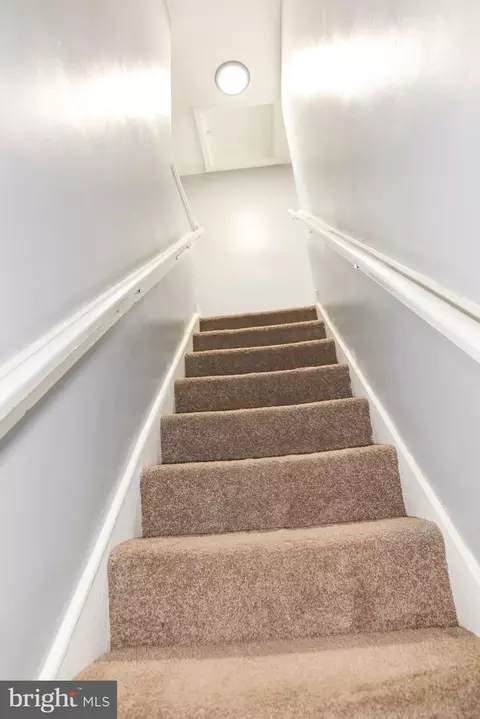 Entry Way - 407 Maple Ln, Dundalk, MD 21222 photo 1 of 3