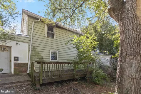 Exterior - 105 Baltimore Ave, Halethorpe, MD 21227 photo 2 of 3