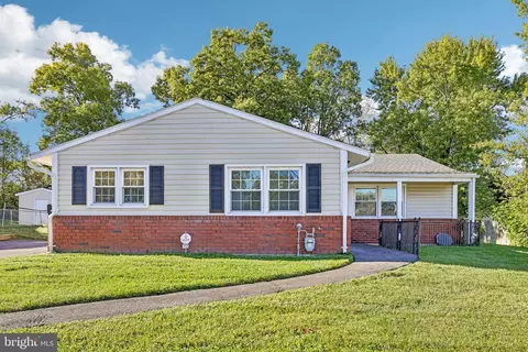 Exterior - 7121 Chamberlain Rd, Windsor Mill, MD 21244 photo 3 of 7