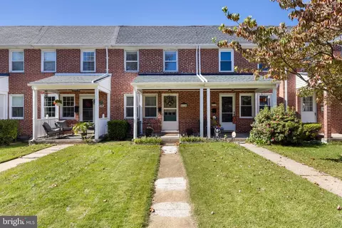 8318 Hillendale Rd, Parkville, MD 21234