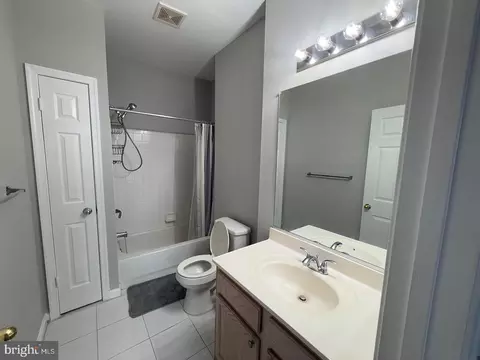 Bath - 7206 Bogley Rd #202, Windsor Mill, MD 21244 photo 1 of 3