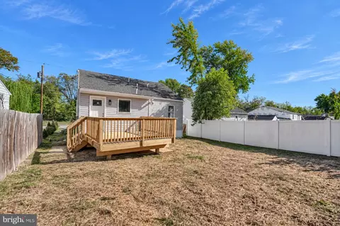 Exterior - 3806 Baltimore St, Halethorpe, MD 21227 photo 5 of 10