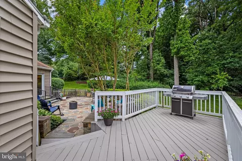 Exterior - 13608 Royal Crest Rd, Phoenix, MD 21131 photo 11 of 19