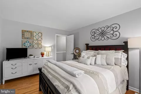 Bedroom - 13608 Royal Crest Rd, Phoenix, MD 21131 photo 3 of 8
