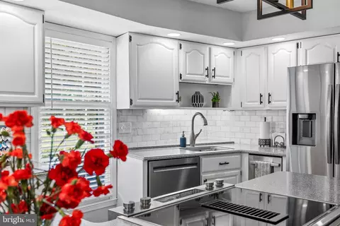 Kitchen - 13608 Royal Crest Rd, Phoenix, MD 21131 photo 1 of 5