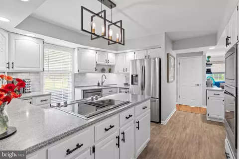 Kitchen - 13608 Royal Crest Rd, Phoenix, MD 21131 photo 2 of 5