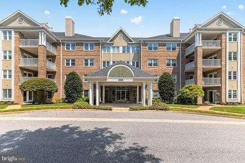 200 Belmont Forest Ct #207, Lutherville Timonium, MD 21093