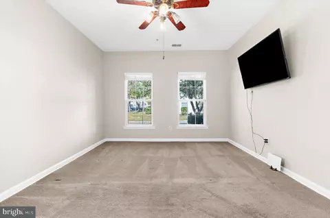 Living - 5174 Brightleaf Ct #5174, Rosedale, MD 21237 photo 6 of 6