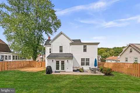 Exterior - 211 Hazel Ave, Lansdowne, MD 21227 photo 8 of 9
