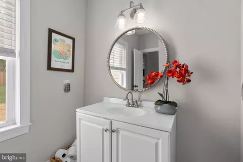 Bath - 211 Hazel Ave, Lansdowne, MD 21227 photo 1 of 5