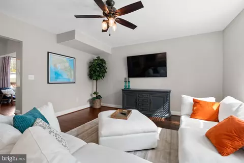 Living - 211 Hazel Ave, Lansdowne, MD 21227 photo 1 of 1