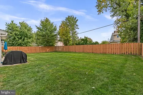 Exterior - 211 Hazel Ave, Lansdowne, MD 21227 photo 7 of 9