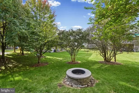 Exterior - 121 Mariners Point Dr, Middle River, MD 21220 photo 10 of 10