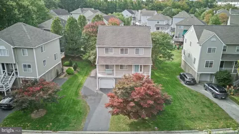 View/Area - 121 Mariners Point Dr, Middle River, MD 21220 photo 2 of 9