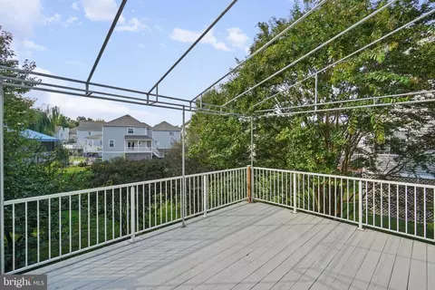 Exterior - 121 Mariners Point Dr, Middle River, MD 21220 photo 5 of 10