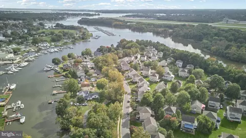 View/Area - 121 Mariners Point Dr, Middle River, MD 21220 photo 4 of 9