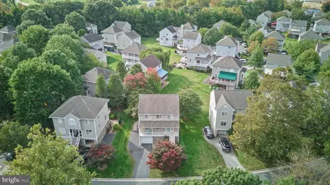 View/Area - 121 Mariners Point Dr, Middle River, MD 21220 photo 1 of 9