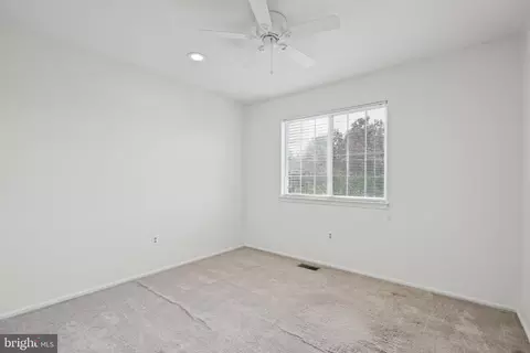 Bedroom - 121 Mariners Point Dr, Middle River, MD 21220 photo 6 of 9