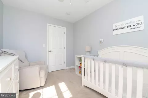 Bedroom - 5526 Edwin Ct, White Marsh, MD 21162 photo 4 of 10