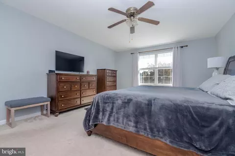 Bedroom - 5526 Edwin Ct, White Marsh, MD 21162 photo 6 of 10