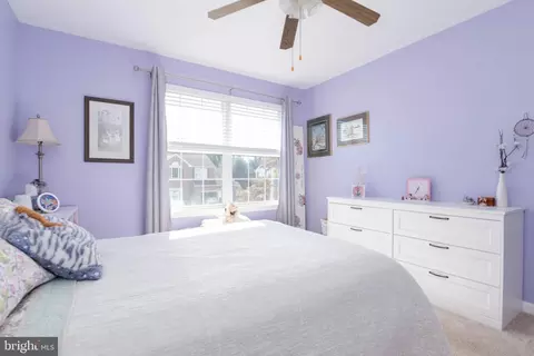 Bedroom - 5526 Edwin Ct, White Marsh, MD 21162 photo 7 of 10