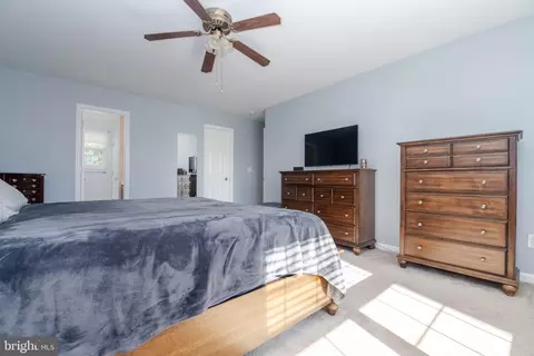 Bedroom - 5526 Edwin Ct, White Marsh, MD 21162 photo 5 of 10