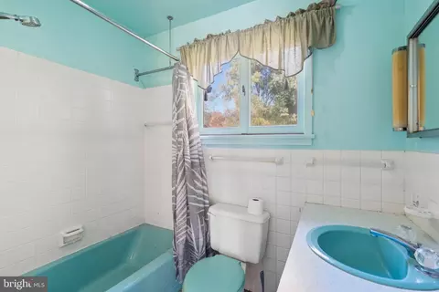 Bath - 16303 Trenton Rd, Upperco, MD 21155 photo 1 of 2