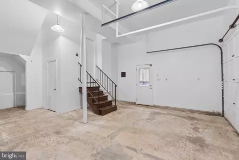 Entry Way - 300 Stonehurst Rd, Phoenix, MD 21131 photo 5 of 5