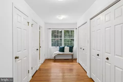 Entry Way - 300 Stonehurst Rd, Phoenix, MD 21131 photo 3 of 5