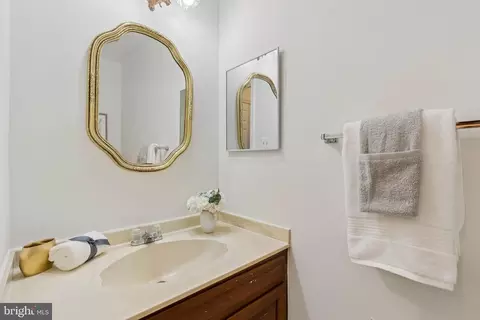 Bath - 300 Stonehurst Rd, Phoenix, MD 21131 photo 1 of 5