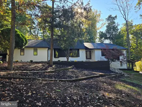 7 Bridlewood Ct, Owings Mills, MD 21117