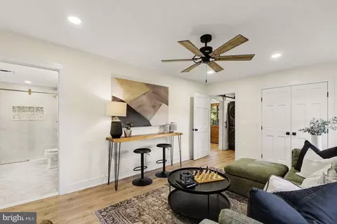 Entry Way - 4701 Hydes Rd, Hydes, MD 21082 photo 3 of 3