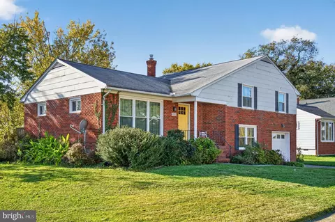 9500 Avondale Rd, Parkville, MD 21234