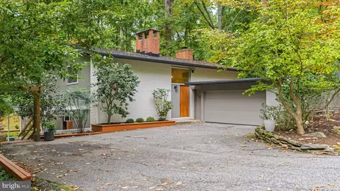 3422 Philips Dr, Pikesville, MD 21208