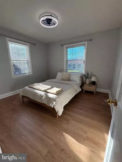 Bedroom - 7915 Rolling View Ave, Nottingham, MD 21236 photo 2 of 3