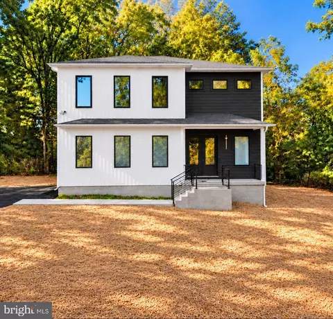 65 A Bond Ave, Reisterstown, MD 21136