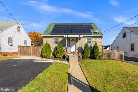 2214 Smith Ave, Halethorpe, MD 21227