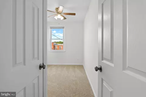 Entry Way - 7442 Edsworth Rd, Dundalk, MD 21222 photo 3 of 4