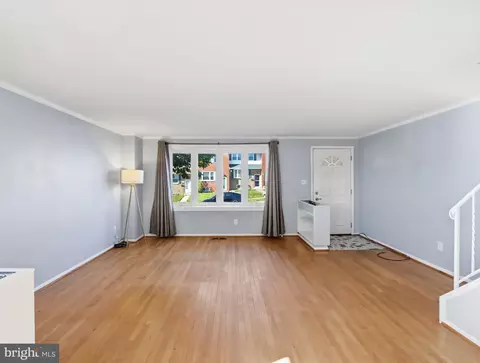 Living - 5659 Braxfield Rd, Halethorpe, MD 21227 photo 3 of 7