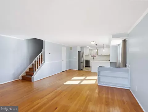 Living - 5659 Braxfield Rd, Halethorpe, MD 21227 photo 2 of 7
