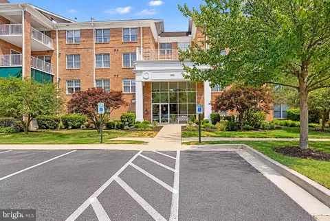 660 Straffan Dr #203, Lutherville Timonium, MD 21093