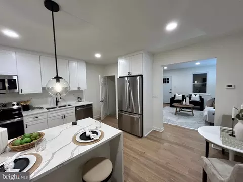 44 Berkshire Rd, Essex, MD 21221