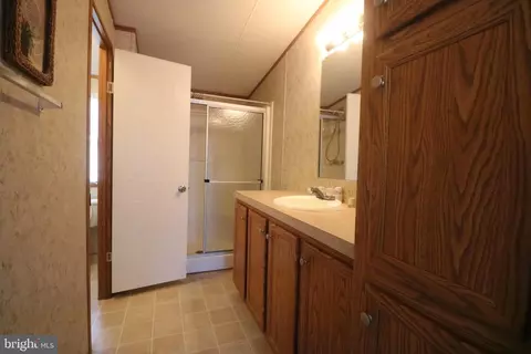 5 Cool Breeze Dr, Middle River, MD 21220 photo 6