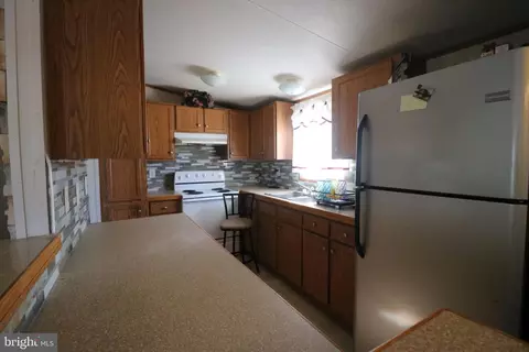 5 Cool Breeze Dr, Middle River, MD 21220 photo 14