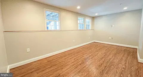 Living - 36 Ketch Cay Ct, Middle River, MD 21220 photo 3 of 3