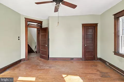 Bedroom - 6915 Beech Ave, Baltimore, MD 21206 photo 2 of 7